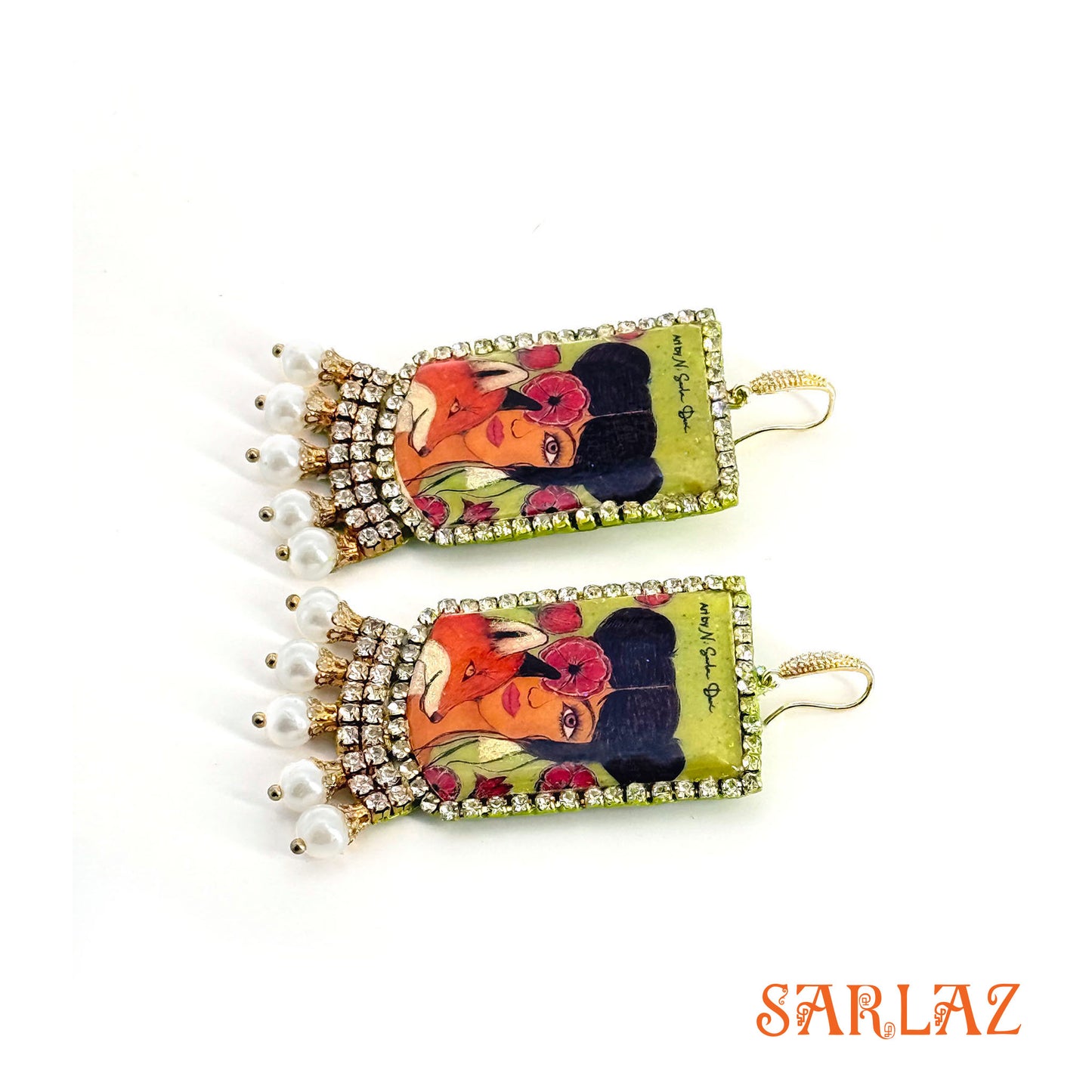 Sookja – Badge Frame Pearl Setting — Fox Art earrings