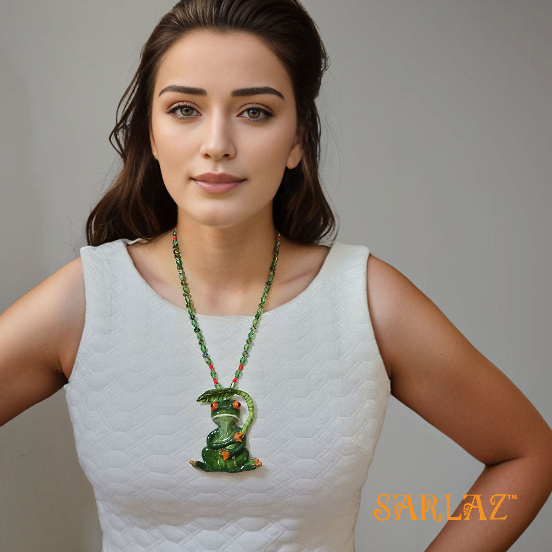 Red-eyed tree frogs Necklace — Nature Theme —  Frog Statement Necklace
