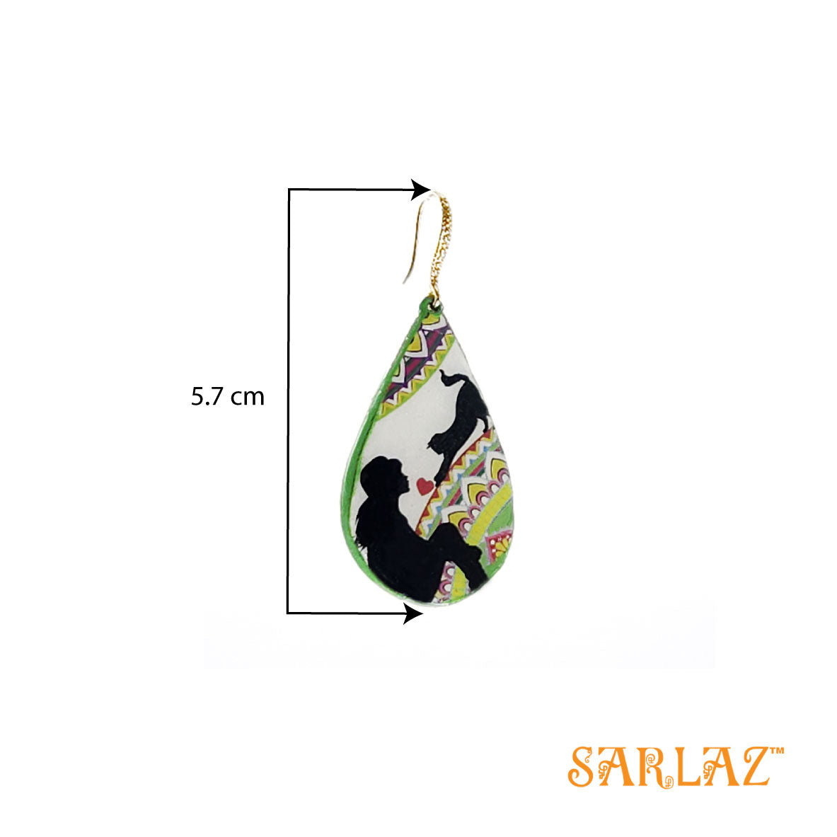 Willow bonding with girl - Cat earrings — Heart to heart theme jewellery