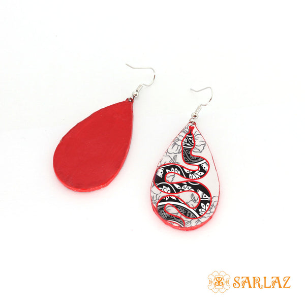 Neutral Color Snake Arts — Animal Theme Statement earrings — Heart to heart
